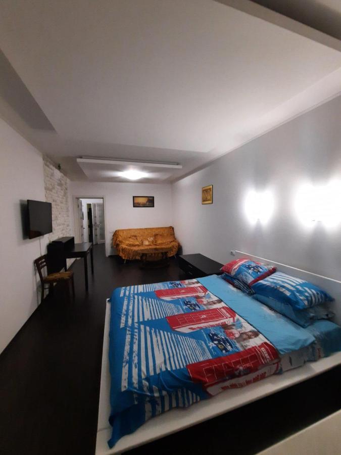 Шикарная 2К Квартира Центральный Парк Университет 70М Irpin Bagian luar foto
